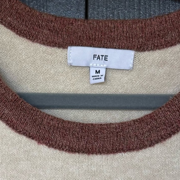 Fate Colorblock Crewneck SweaterSize M - Picture 3 of 5